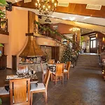 Hotel том и нези класик