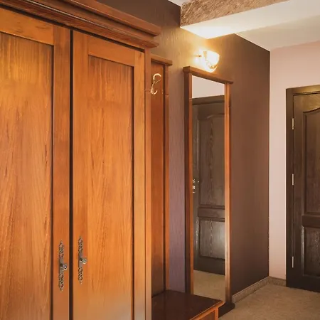 Hotel том и нези класик