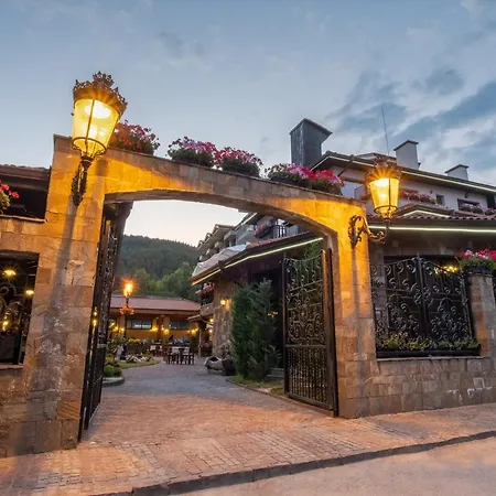 том и нези класик Hotel *