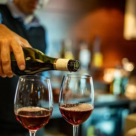 том и нези класик Szálloda