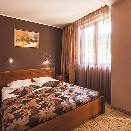 酒店 том и нези класик