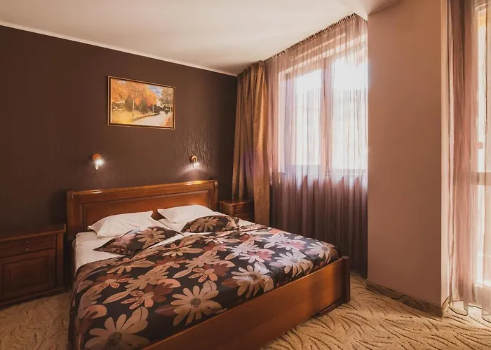 том и нези класик Otel
