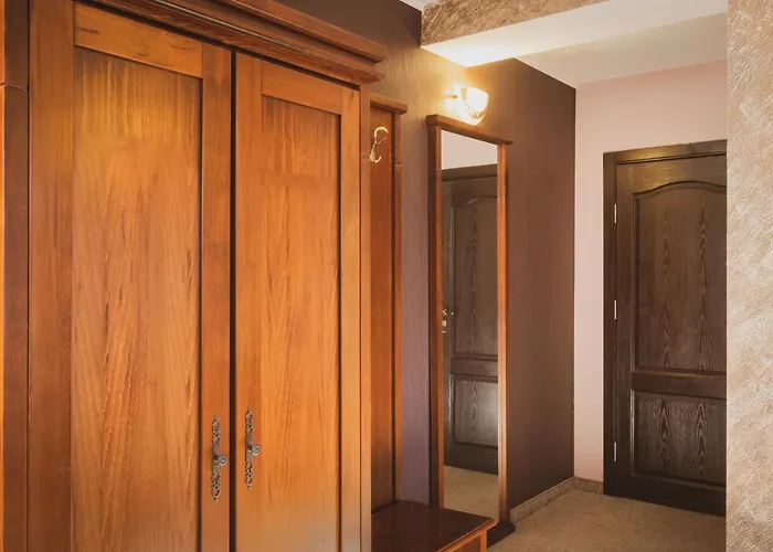 Otel том и нези класик