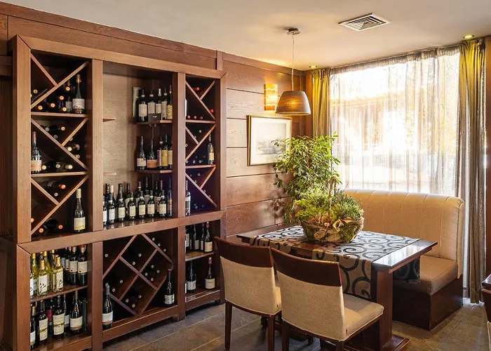 том и нези класик فندق 3*